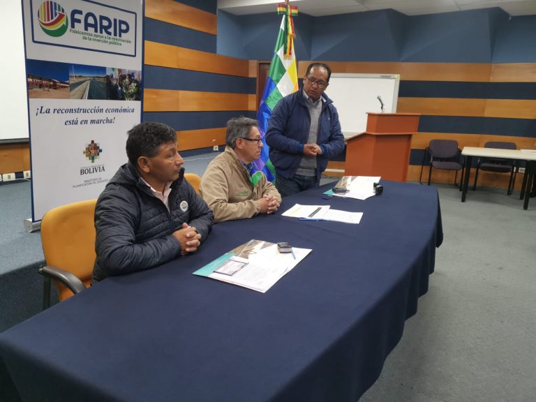 FIRMA DE CONTRATO - SAMAIPATA Y COLQUIRI (1)