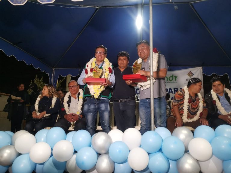 ENTREGA DE PAVIMENTADO - GAM COLCAPRIHUA (8)