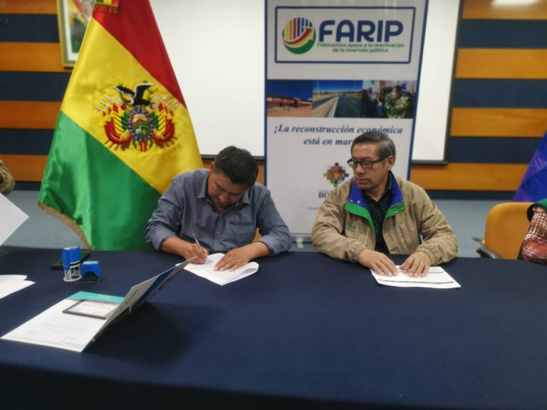 FIRMA DE CONTRATO - GAM EL VILLAR (1)