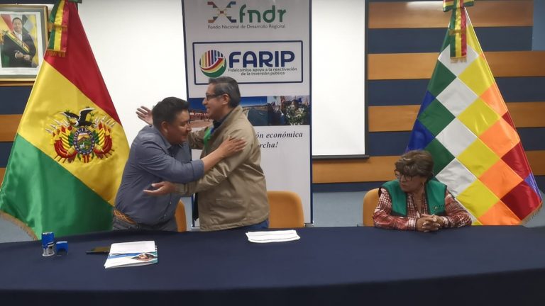 FIRMA DE CONTRATO - GAM EL VILLAR (3)